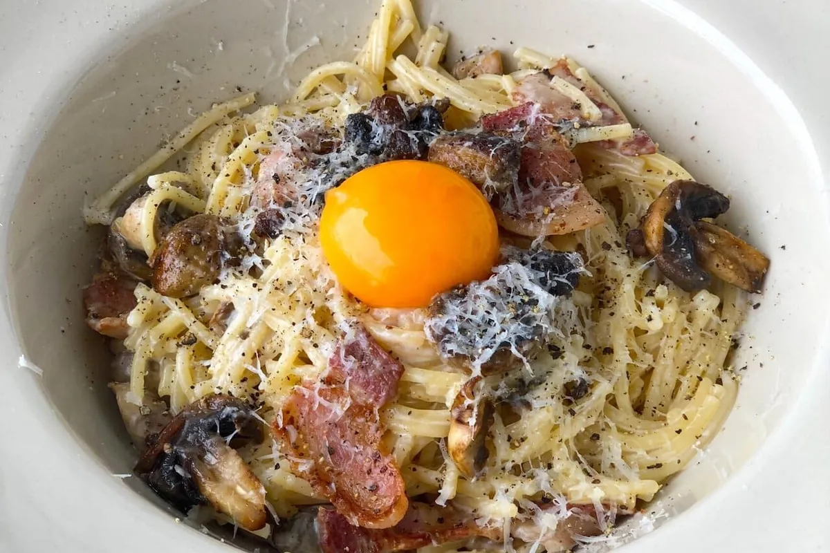 Carbonara med kantareller