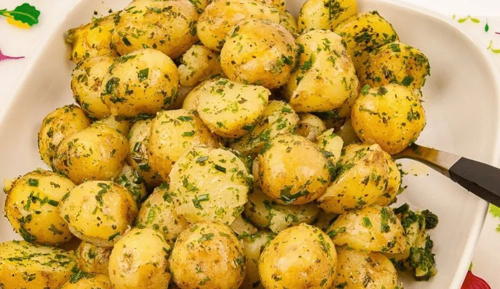 Dill- och citronvänd färskpotatis