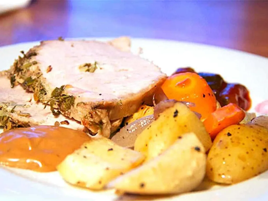 Kotletter med pepparrot och ugnsrostade rotfrukter