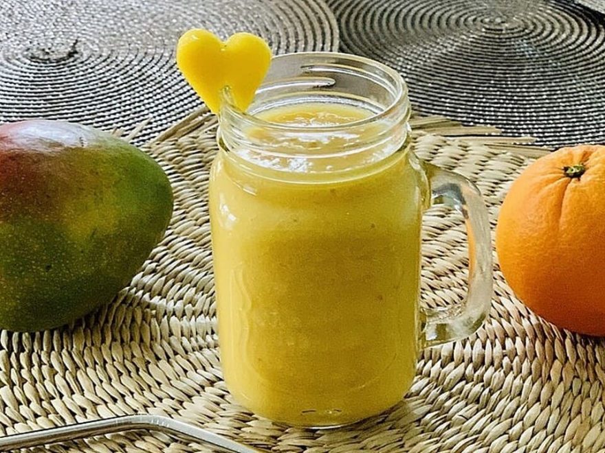 Smoothie med mango och apelsin