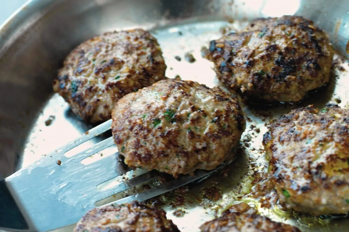 Thaibiffar med bönsallad