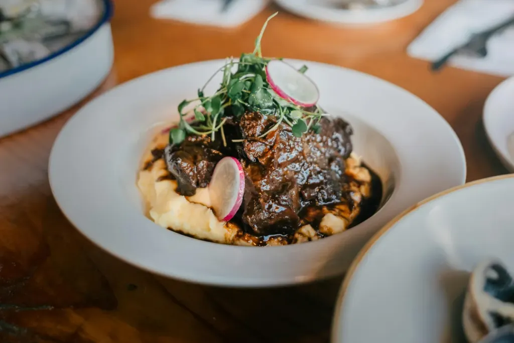 Bräserad högrev med potatispuré